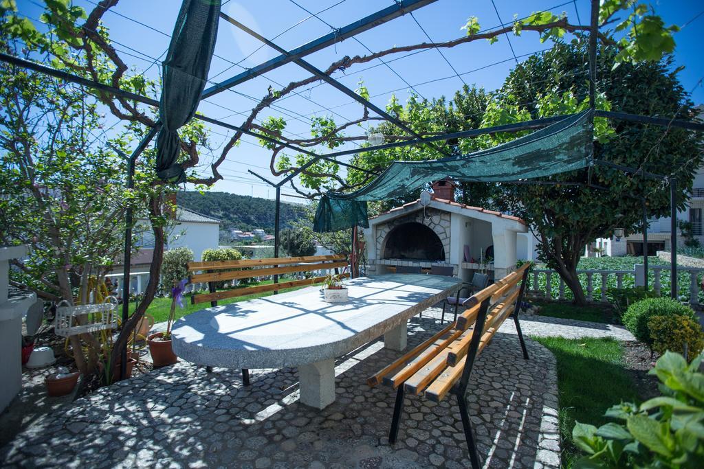 Apartments Dunja Piric Lopar Exterior photo