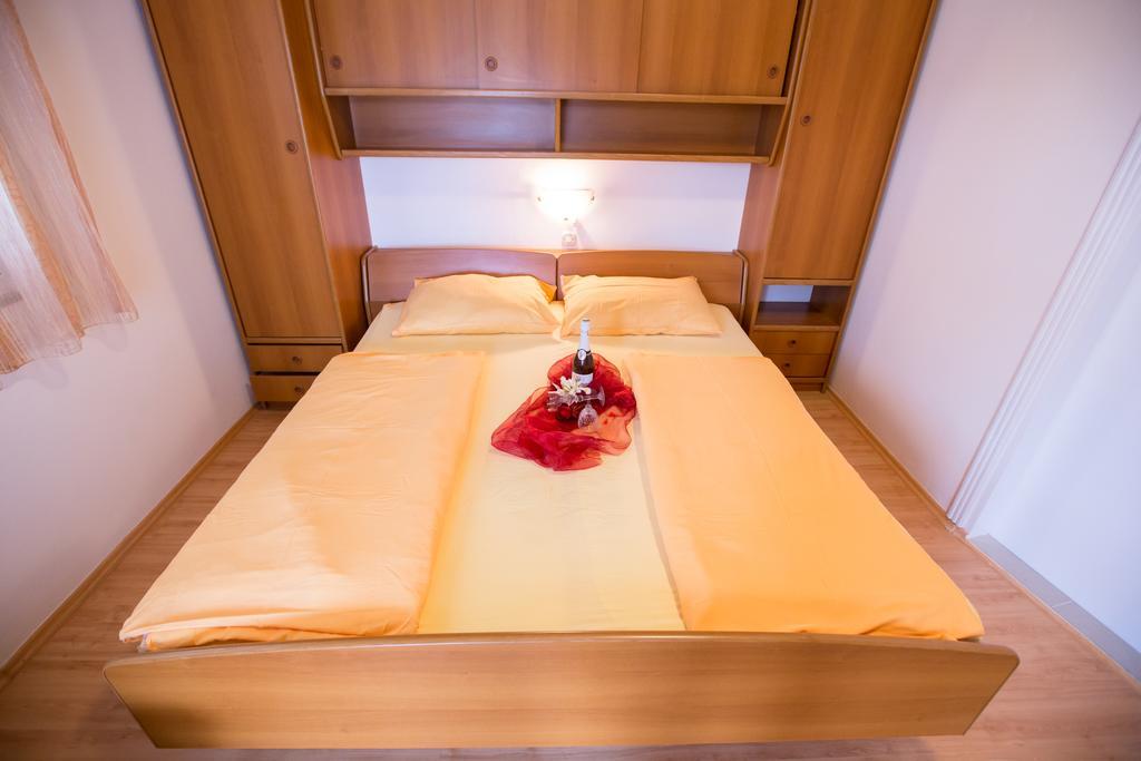 Apartments Dunja Piric Lopar Room photo